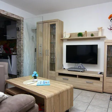 Apartment In Near The Sea *